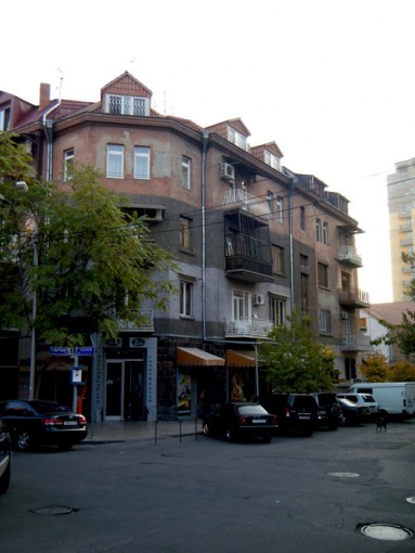 Residential building on Pushkin-Parpetsi