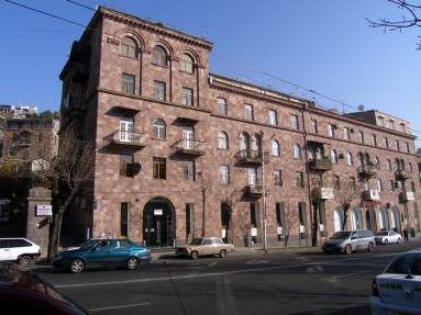 Apartment complex on Charents street