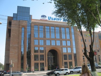 3. Office building on corner of Argishti & G. Lousavorich streets
